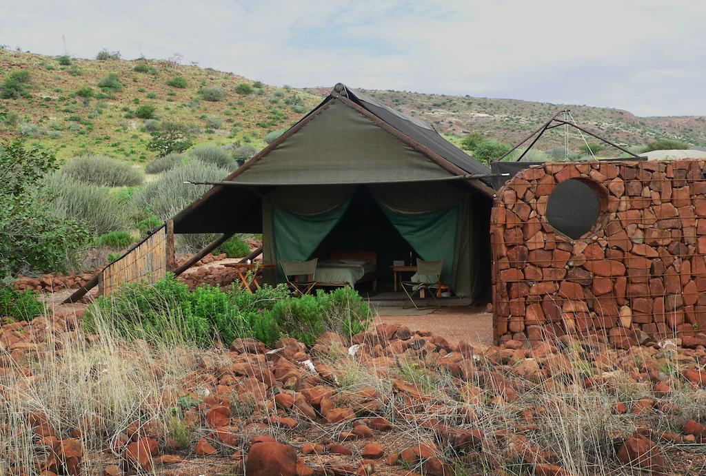 Etendeka Mountain Camp Damaraland Room photo