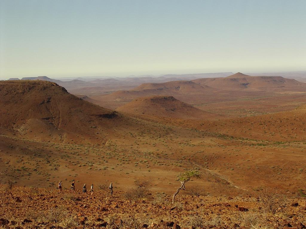 Etendeka Mountain Camp Damaraland Exterior photo
