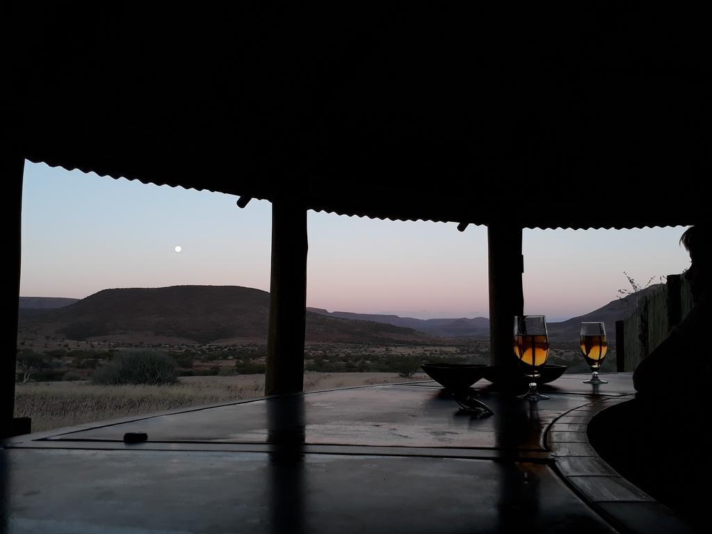Etendeka Mountain Camp Damaraland Exterior photo