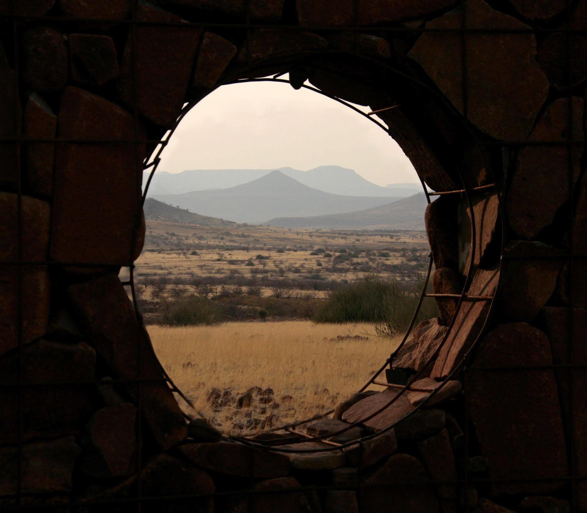 Etendeka Mountain Camp Damaraland Exterior photo