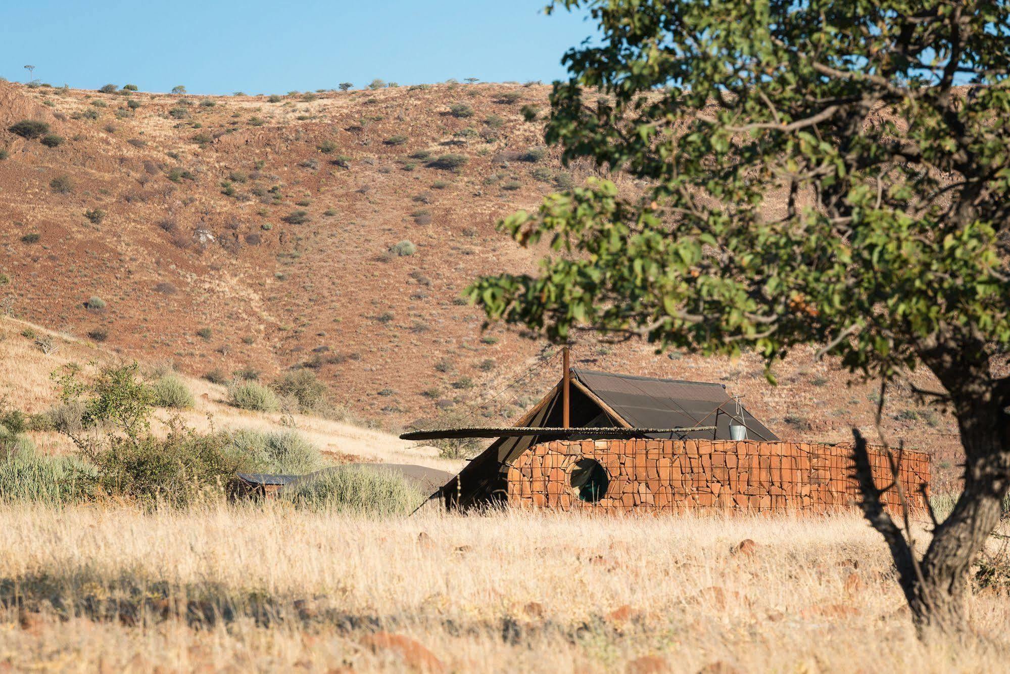 Etendeka Mountain Camp Damaraland Exterior photo