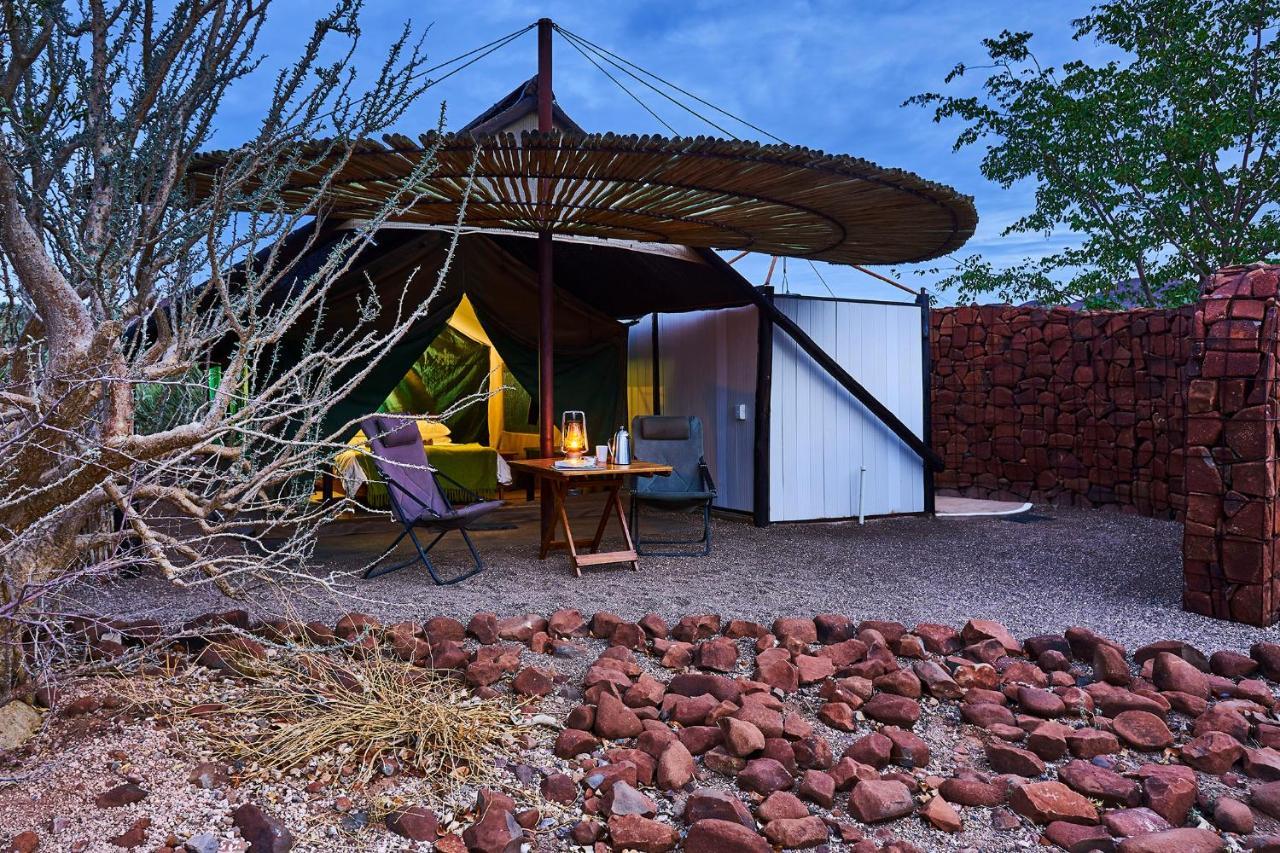 Etendeka Mountain Camp Damaraland Exterior photo