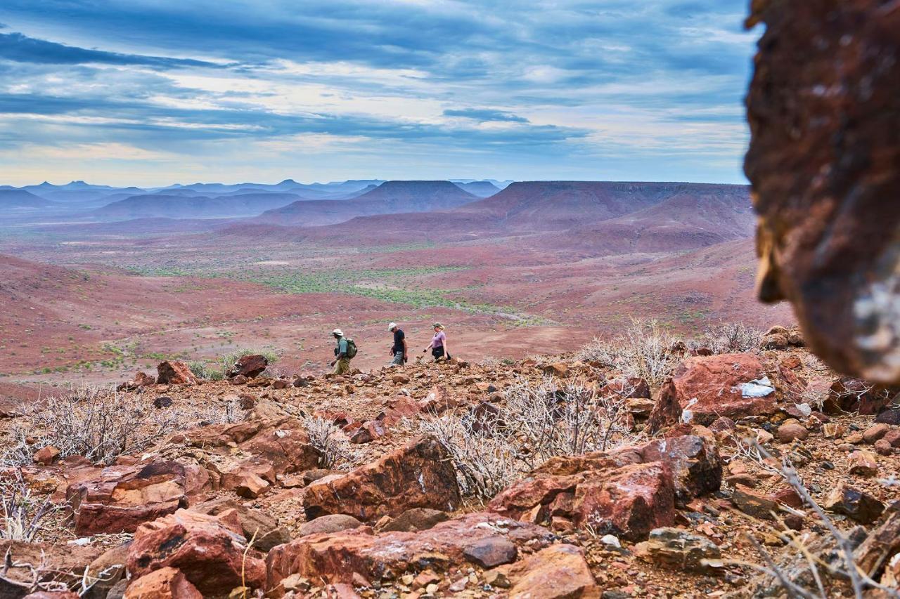 Etendeka Mountain Camp Damaraland Exterior photo